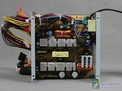 待機(jī)功率真正等于1W 康舒環(huán)保電源評(píng)測(cè)(2)_硬件_科技時(shí)代_新浪網(wǎng)